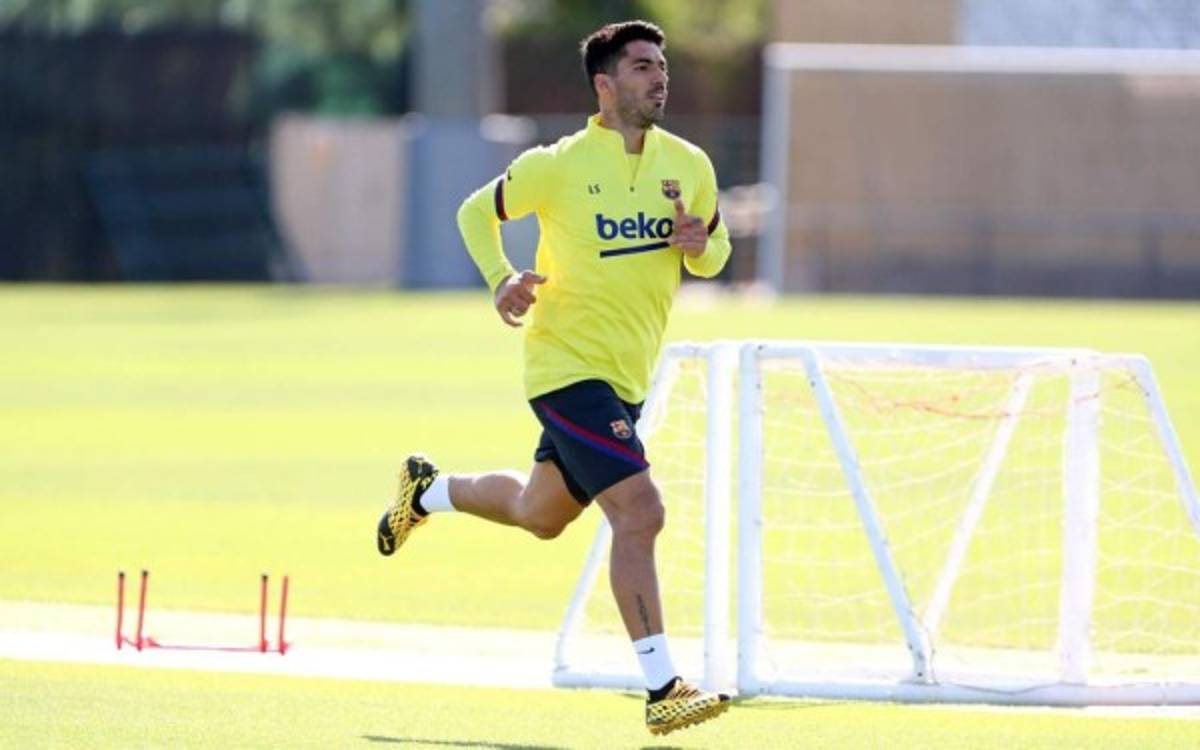 Con dos novedades, carros desinfectados y Vidal sorprende: Así fue el entrenamiento del Barcelona