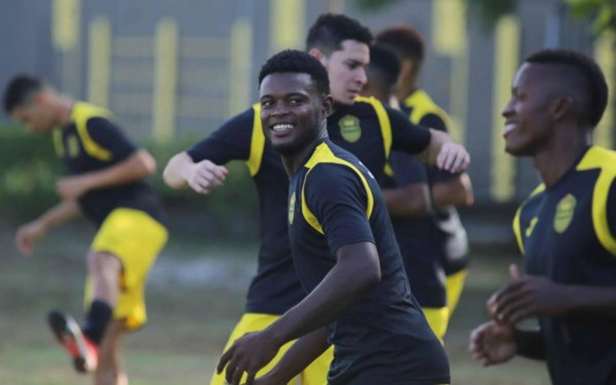 ¡Cinco se quedarán sin contrato! Así está el tema contractual de la plantilla del Real España