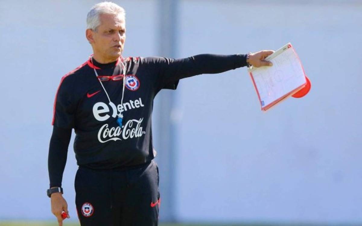 Lucha de egos y alcohol: El infierno al que llegó Reinaldo Rueda y que logró extinguir