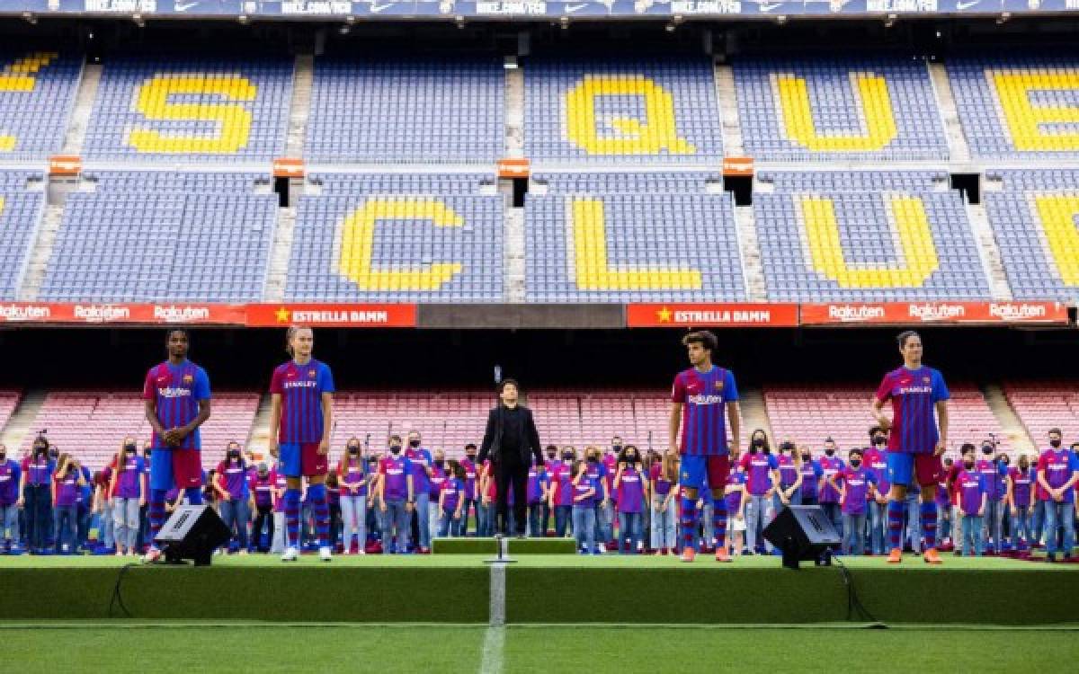 ¿Y Messi? Barcelona ya vende su nueva camiseta en la tienda oficial sin la imagen del argentino