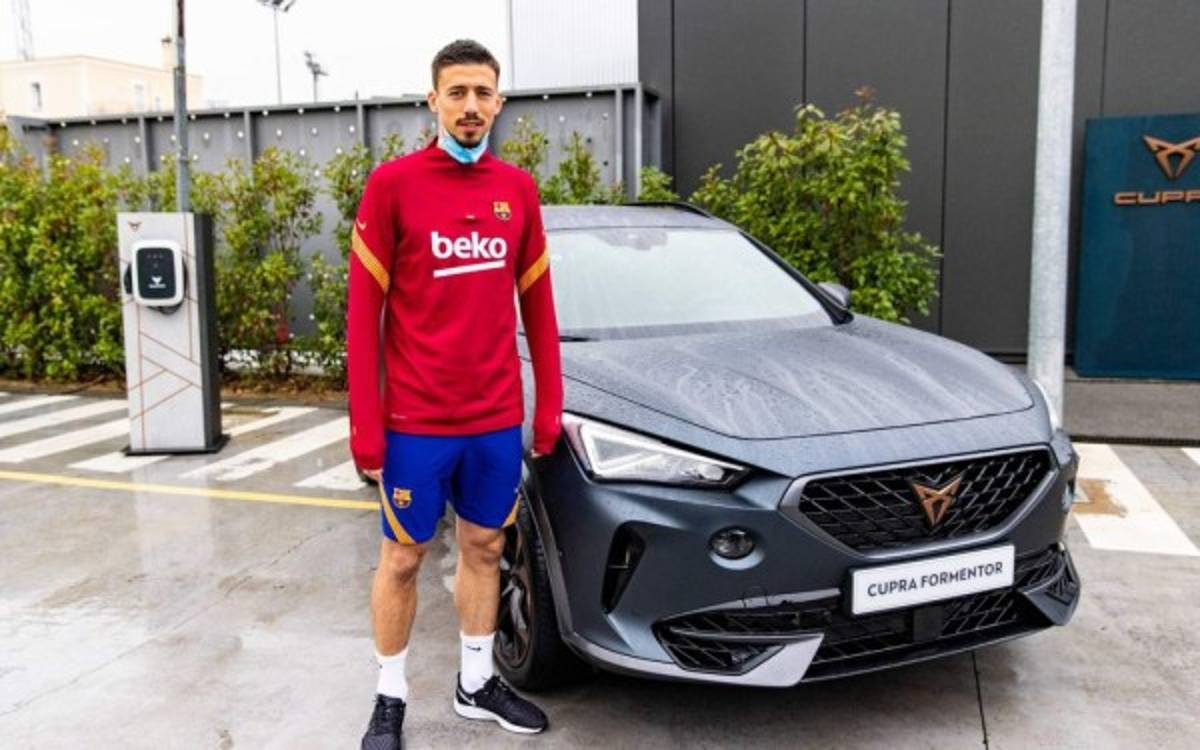 Así son los espectaculares autos personalizados que recibieron los jugadores del Barcelona
