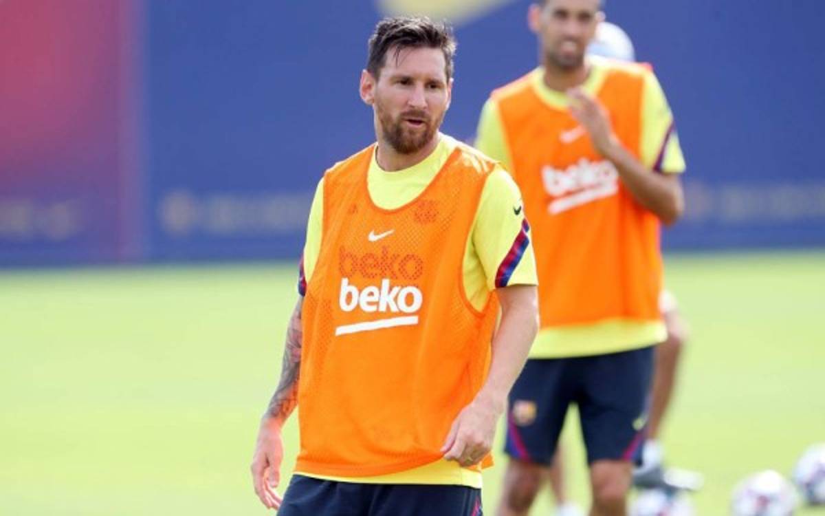Barcelona regresa a los entrenamientos y Messi sorprende con sus peculiares y nuevos botines