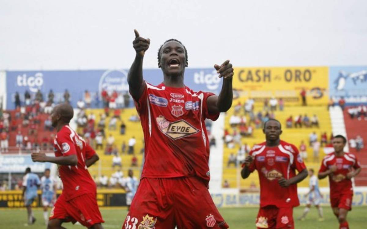 Fotos: La evolución de Rubilio Castillo hasta convertirse en máximo artillero de Motagua