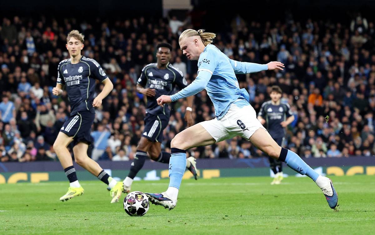 Vio la roja por primera vez, la burla de Vinicius al City y lo que ocurrió con Courtois; así fue la vuelta de Mbappé