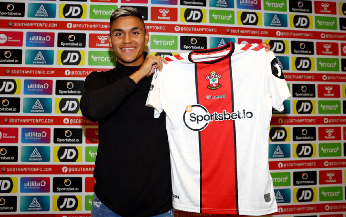 Mercado: Barcelona ficha al hijo de Ronaldinho y el sorpresivo ‘10’; los 200 millones del Real Madrid por crack y Messi es noticia