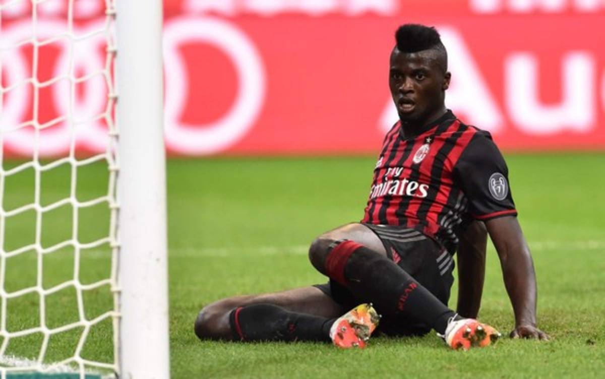 RUMORES/FICHAJES: ¡PSG también vende; Barca con tres salidas y Rivas sale del Inter!