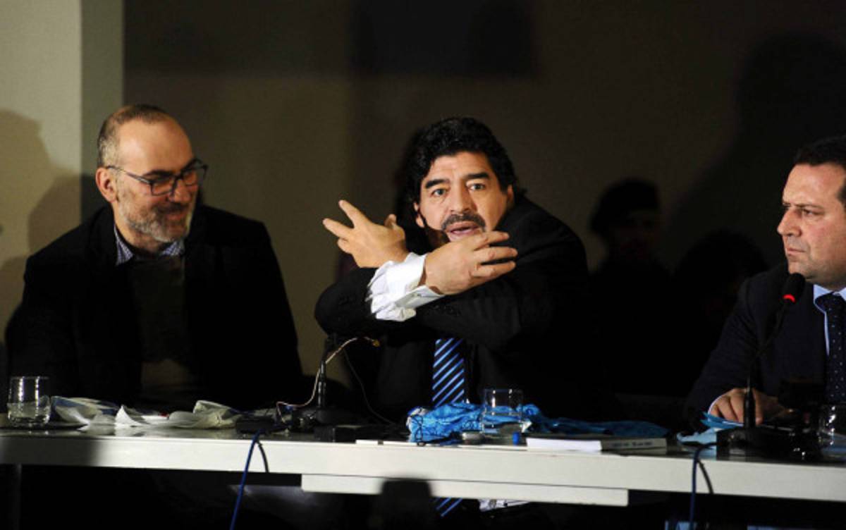 Montpellier de Francia quiere fichar a Diego Maradona