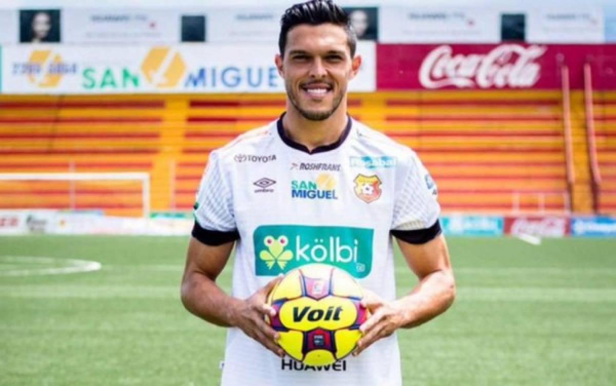 RUMORES Y FICHAJES: Goleador histórico del fútbol costarricense regresa a su país natal