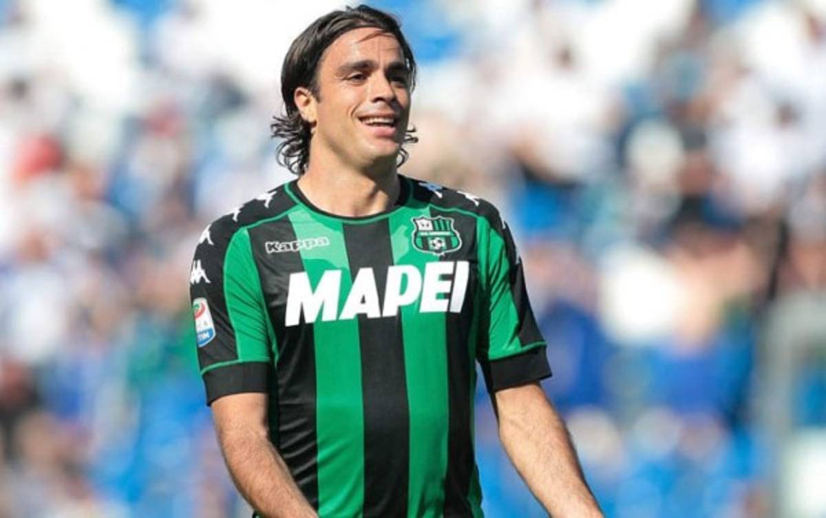 Increíble: 15 grandes futbolistas que creías retirados... ¡y uno tiene más de 50 años!