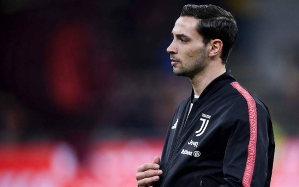 Así cierra el mercado de fichajes: Barcelona confirma salidas, bombazo en la Premier League y locura en París y Múnich