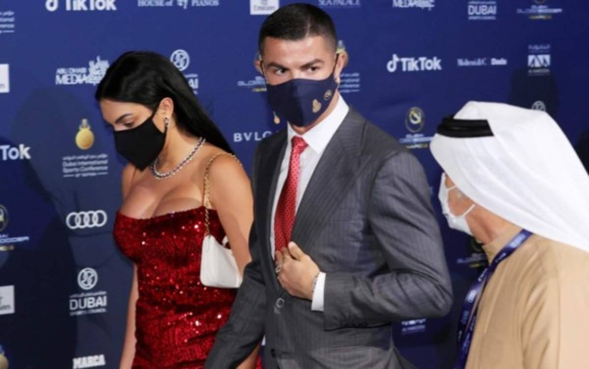 Georgina Rodríguez arrasa en la gala de los Globe Soccer Awards: así llegó junto a Cristiano Ronaldo