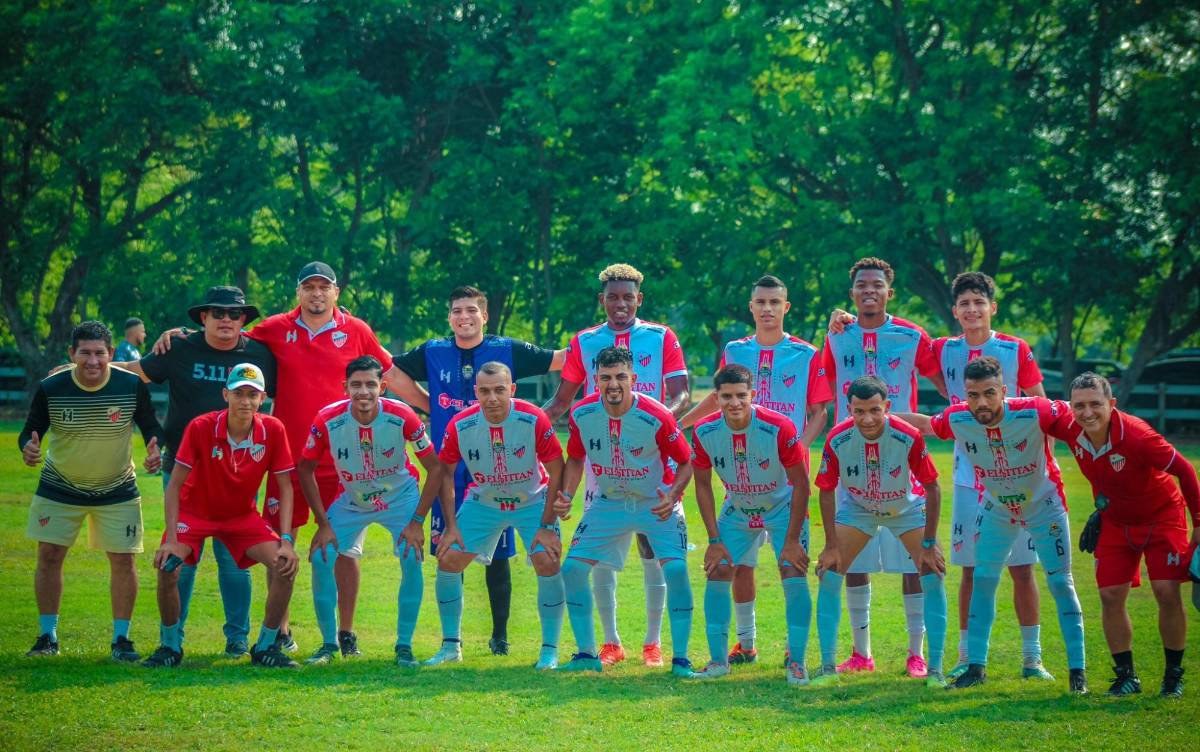 Gran fiesta y buen fútbol en la Copa Mariachi en San Pedro Sula: Rambo de León aparece y también jugadores de la Liga Nacional