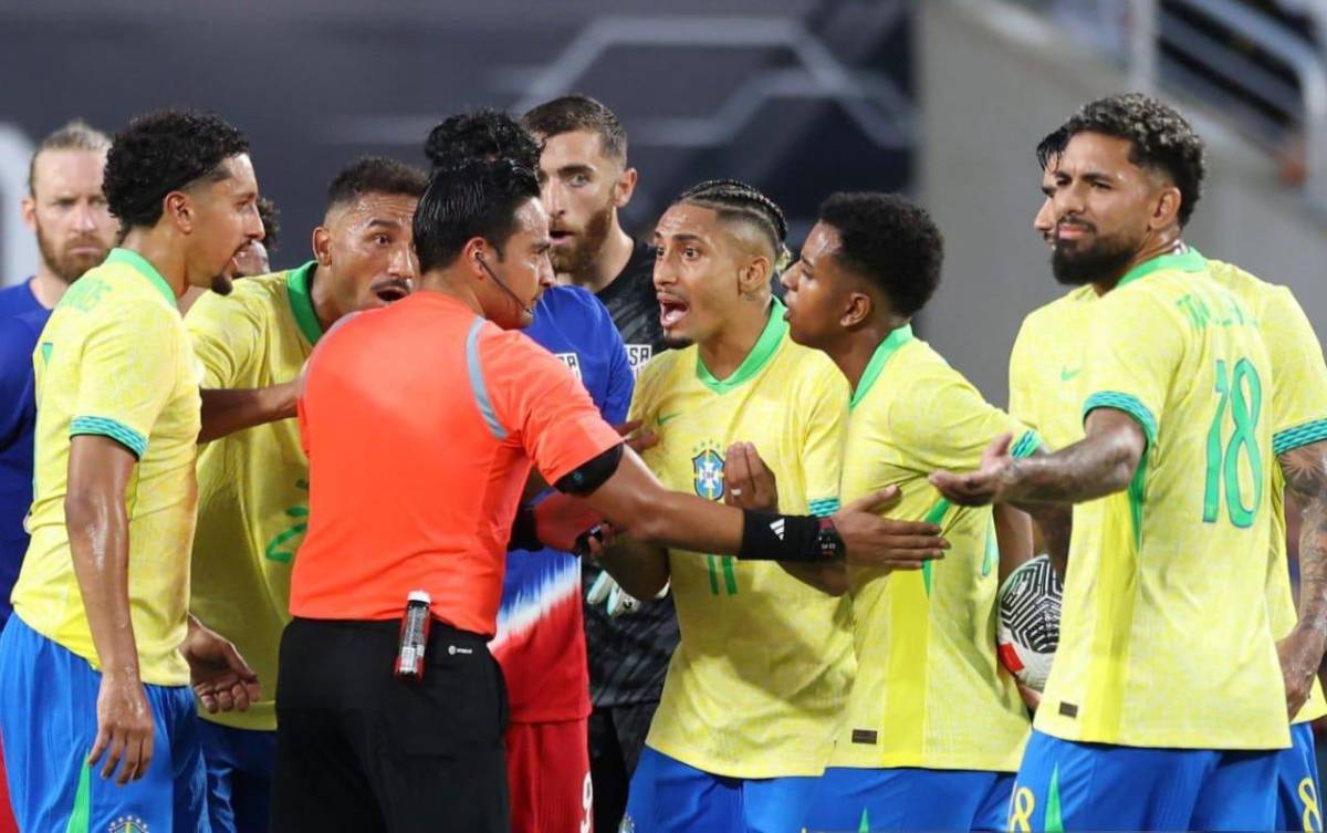 Said Martínez sale al paso tras la polémica jugada en el Brasil vs Estados Unidos: “El protocolo me lo permite”