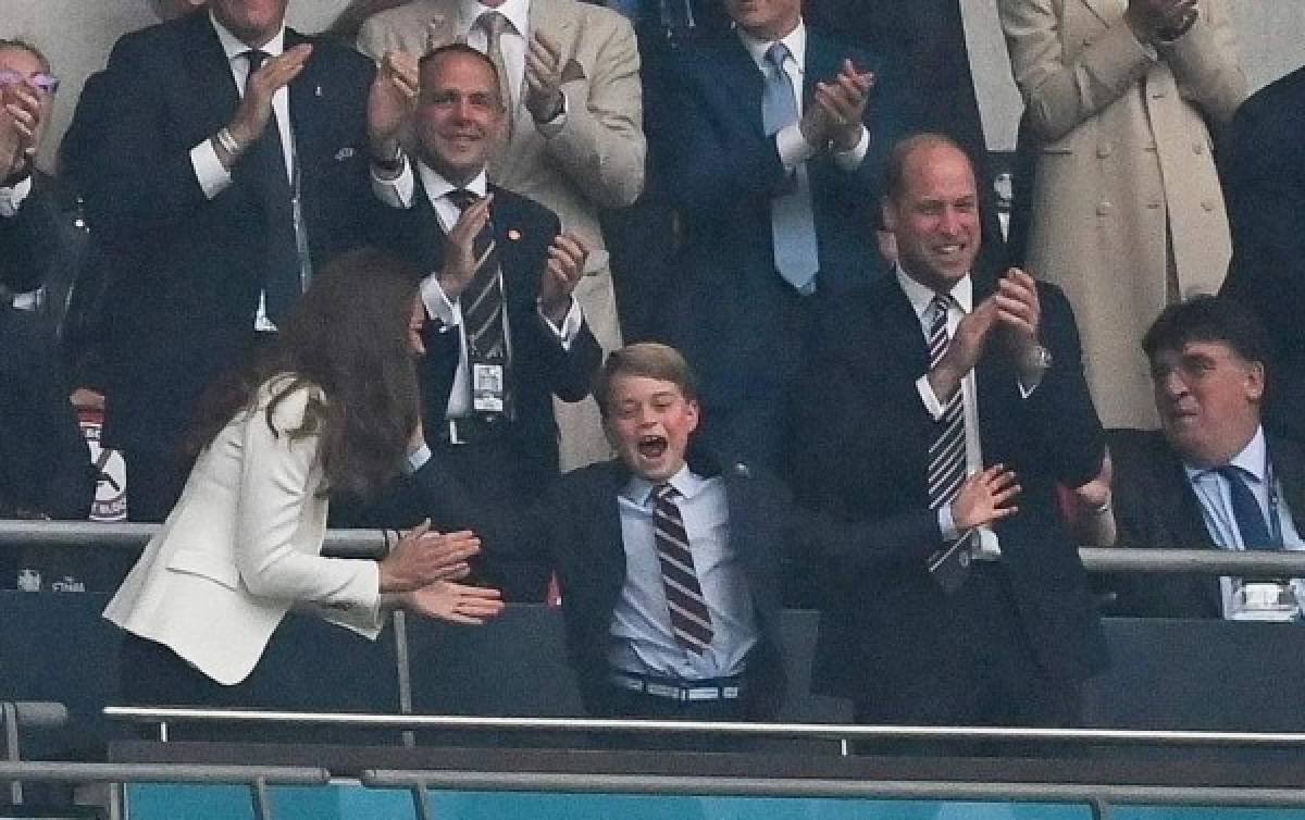 En fotos: Celebración pasionante de Italia, derrumbe total de Inglaterra y los invitados de lujo en Wembley