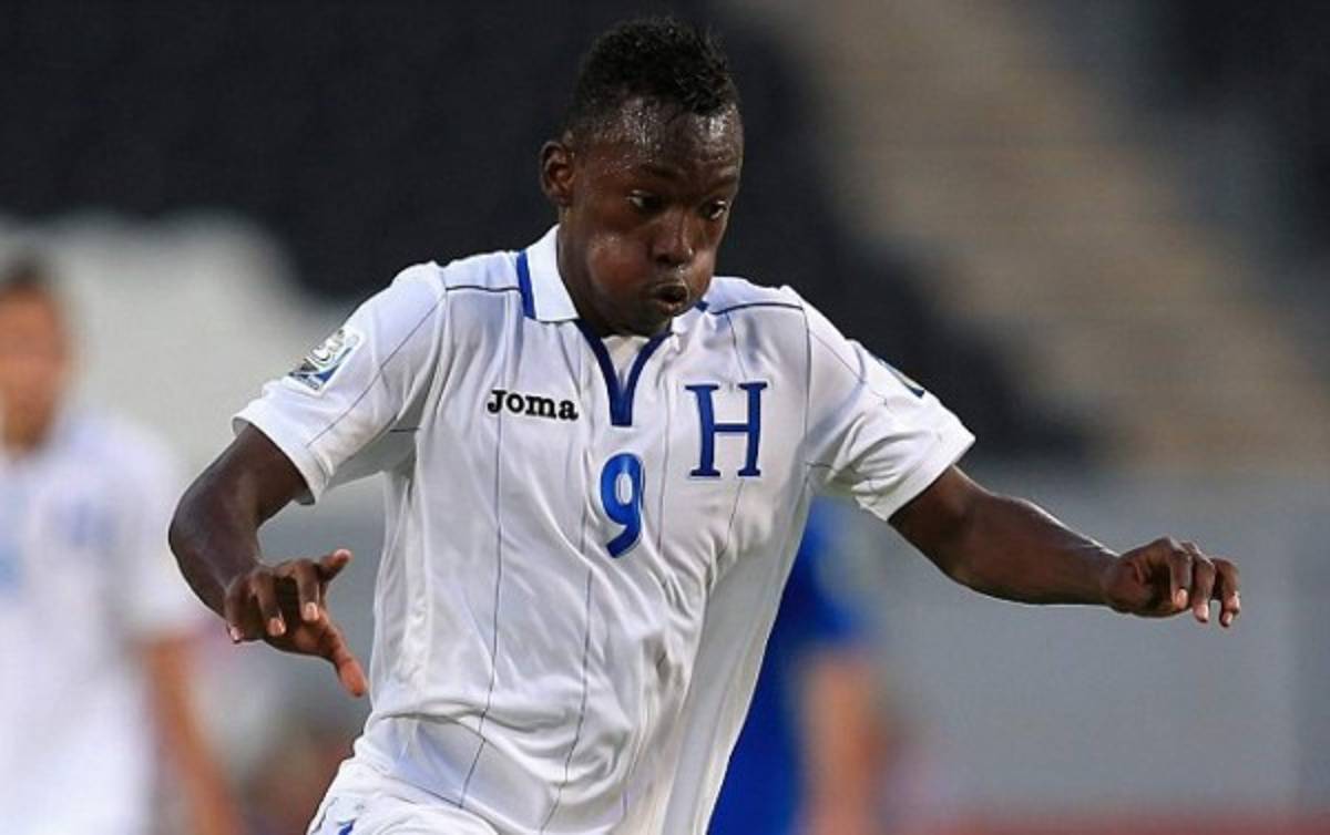 Los legionarios de Honduras y Costa Rica para el juego eliminatorio