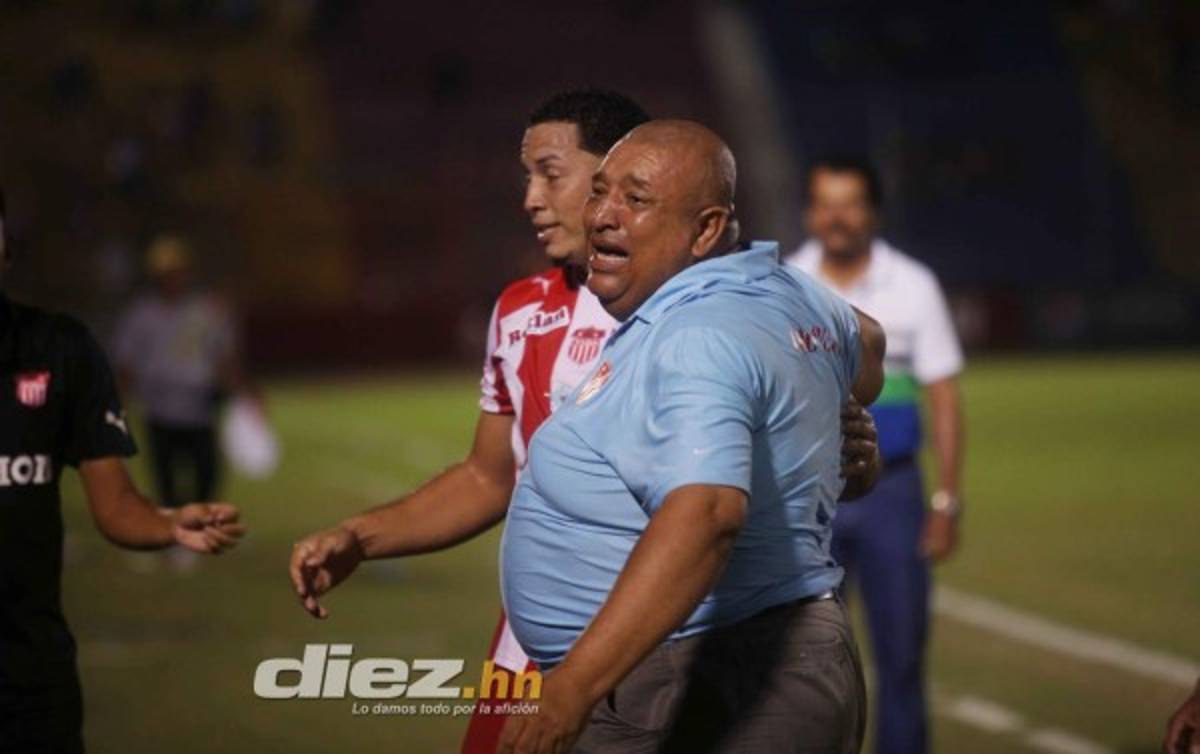 Vivencias y ocurrencias de 'Pololo' con signos de alegría en el Vida por 42 años