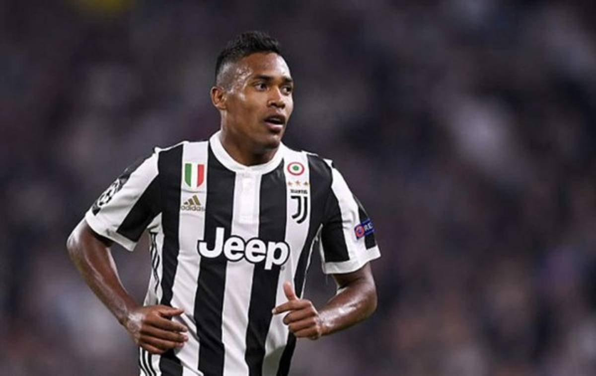 FICHAJES: El delantero que gusta al Real Madrid y Barcelona con otra baja