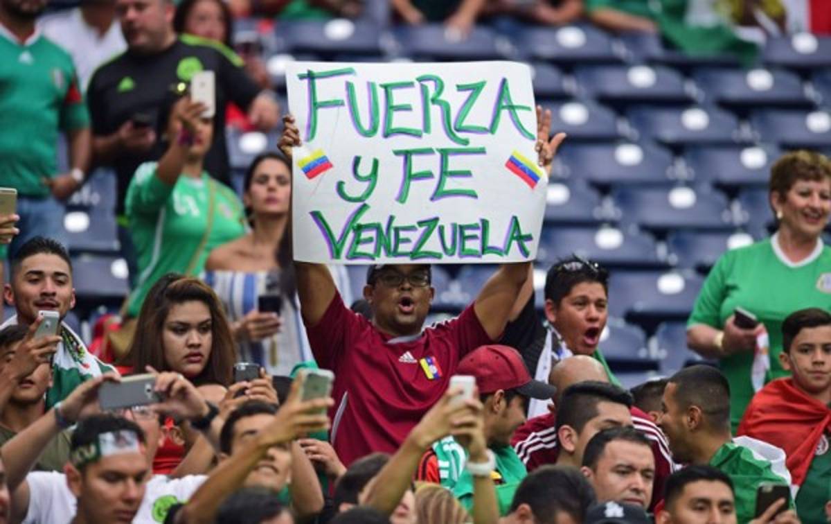 FOTOS: México y Venezuela ponen la belleza y colorido en las gradas