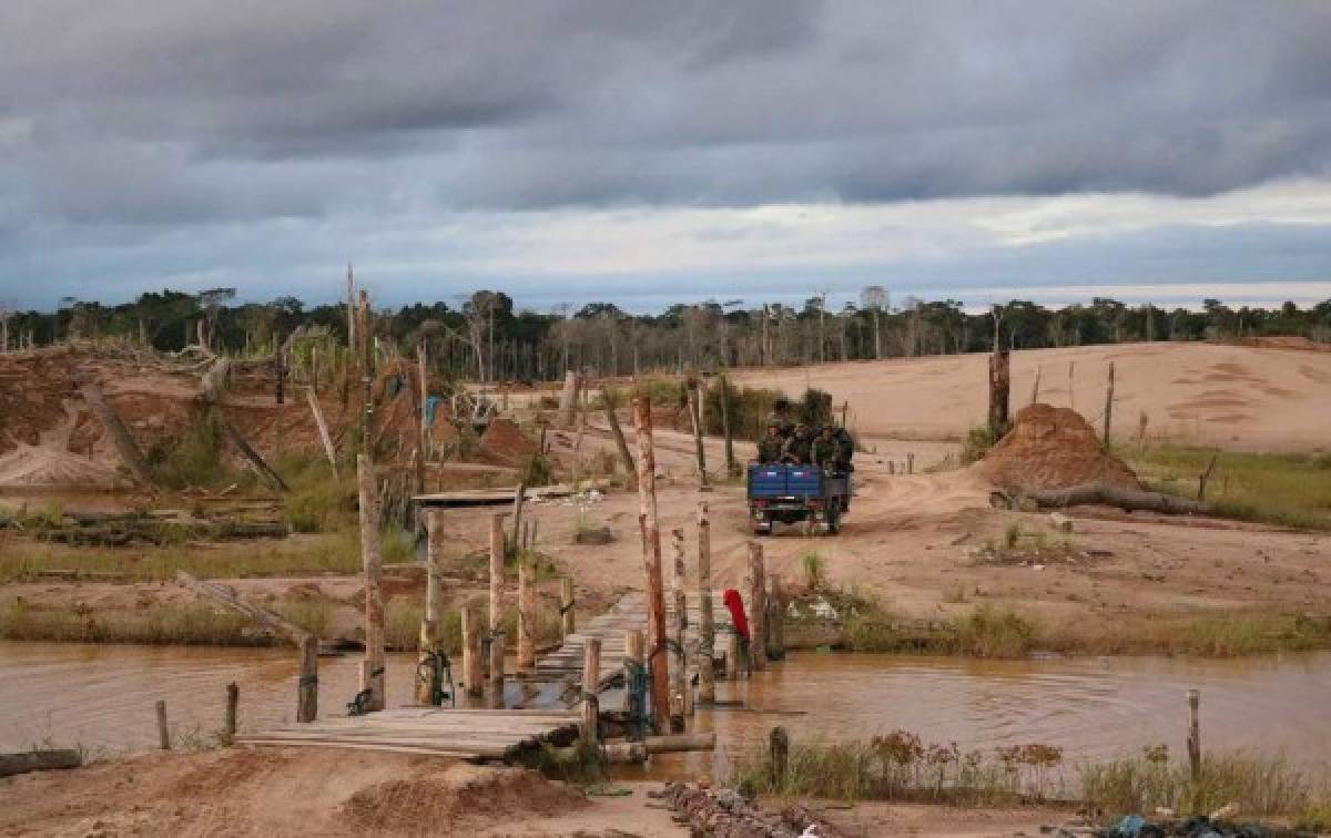 'Ríos de Oro': Las imágenes de la NASA revelan la destrucción de la minería ilegal en la Amazonia