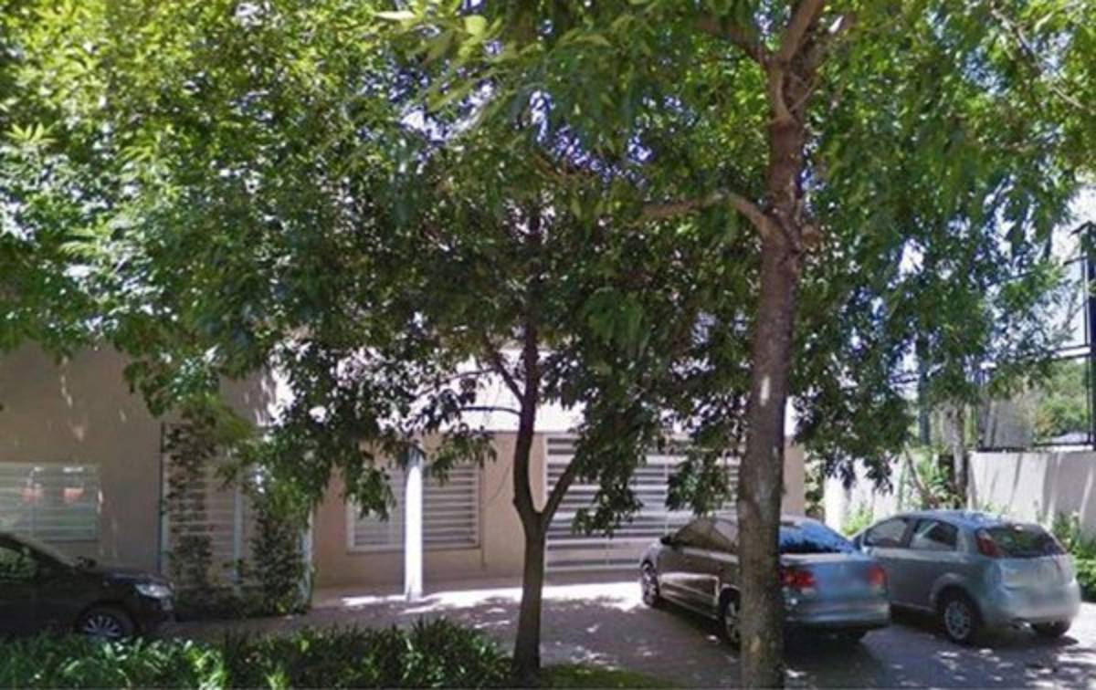 ¡Increíble! Roban casa de Carlos Tevez mientras este se casaba