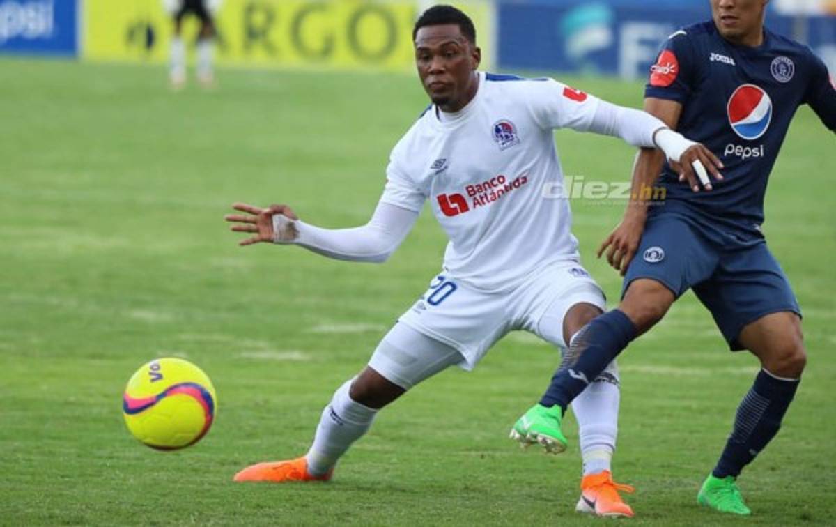 Deybi Flores: 'El balón parado y fue en lo único que nos hicieron daño'