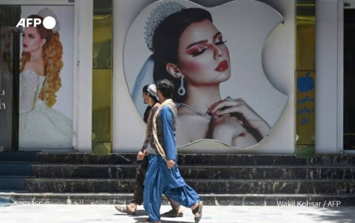 Dolorosa realidad en Kabul: así lucen las calles de la ciudad por el nuevo régimen talibán; las mujeres son borradas