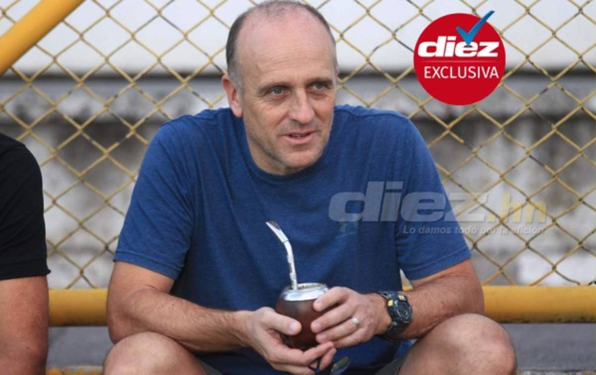 Fabián Coito: 'Tenemos muchas cosas en juego contra Brasil'