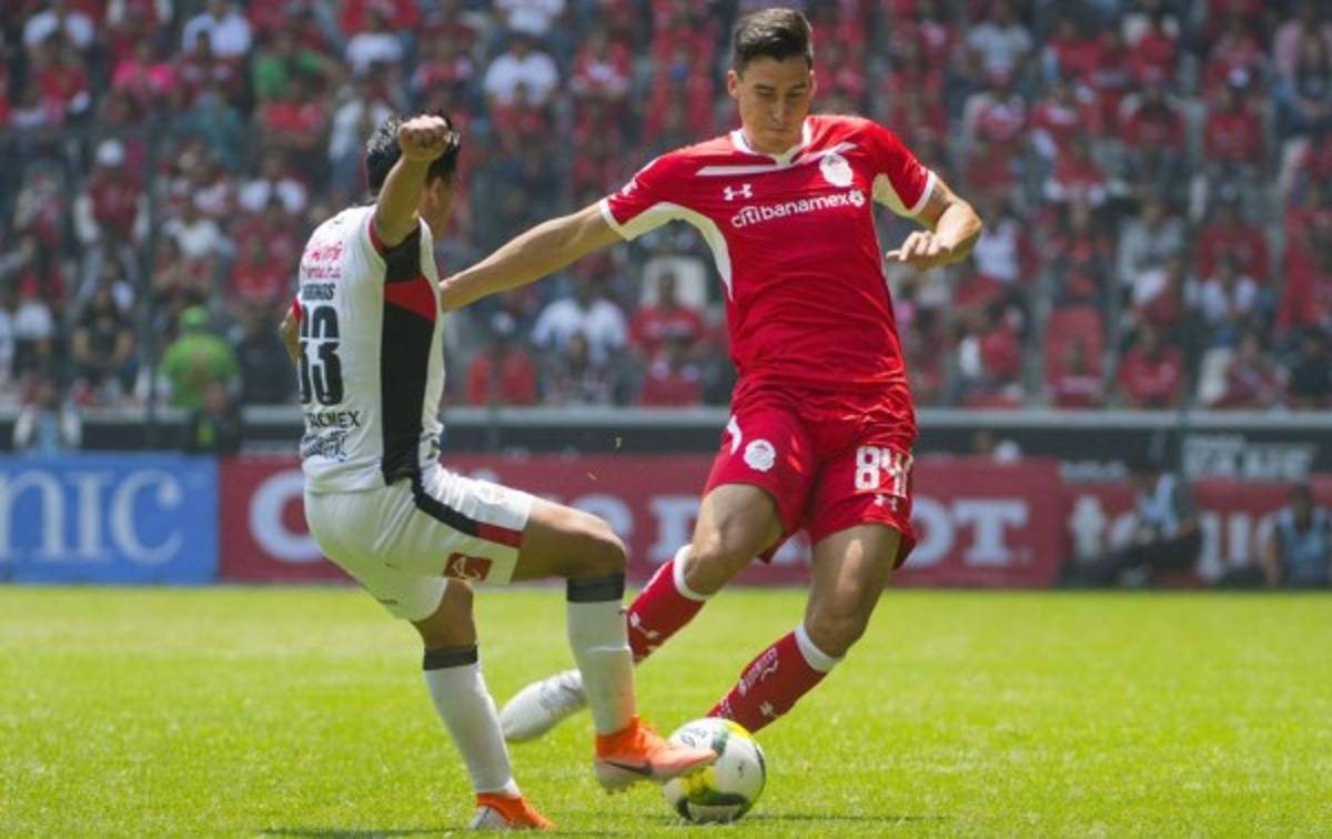 Toluca golea a Lobos Buap de Michaell Chirinos en el último juego de la temporada