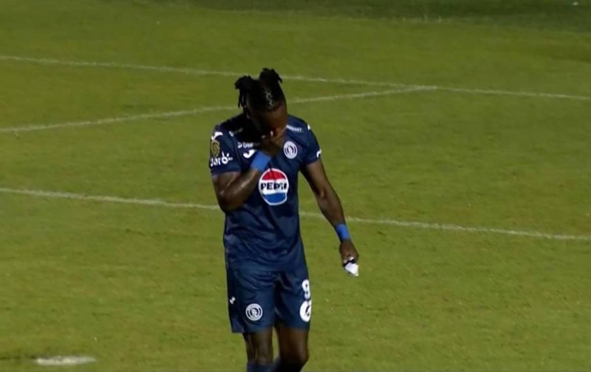 El villano del juego, motivo del berrinche de Rubilio Castillo y la pelea que hubo en el Motagua - Herediano