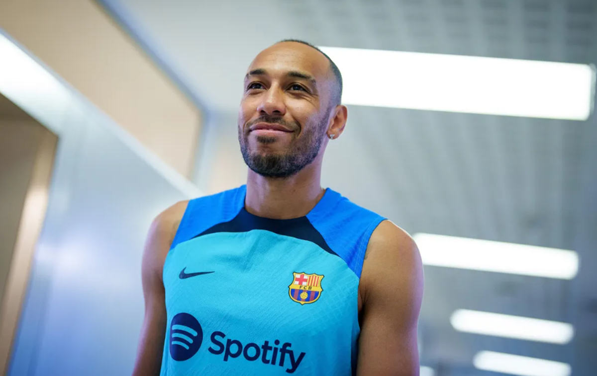 Barcelona arranca la pretemporada: los jugadores que desobedecieron a Xavi y Aubameyang sorprende con su nuevo look