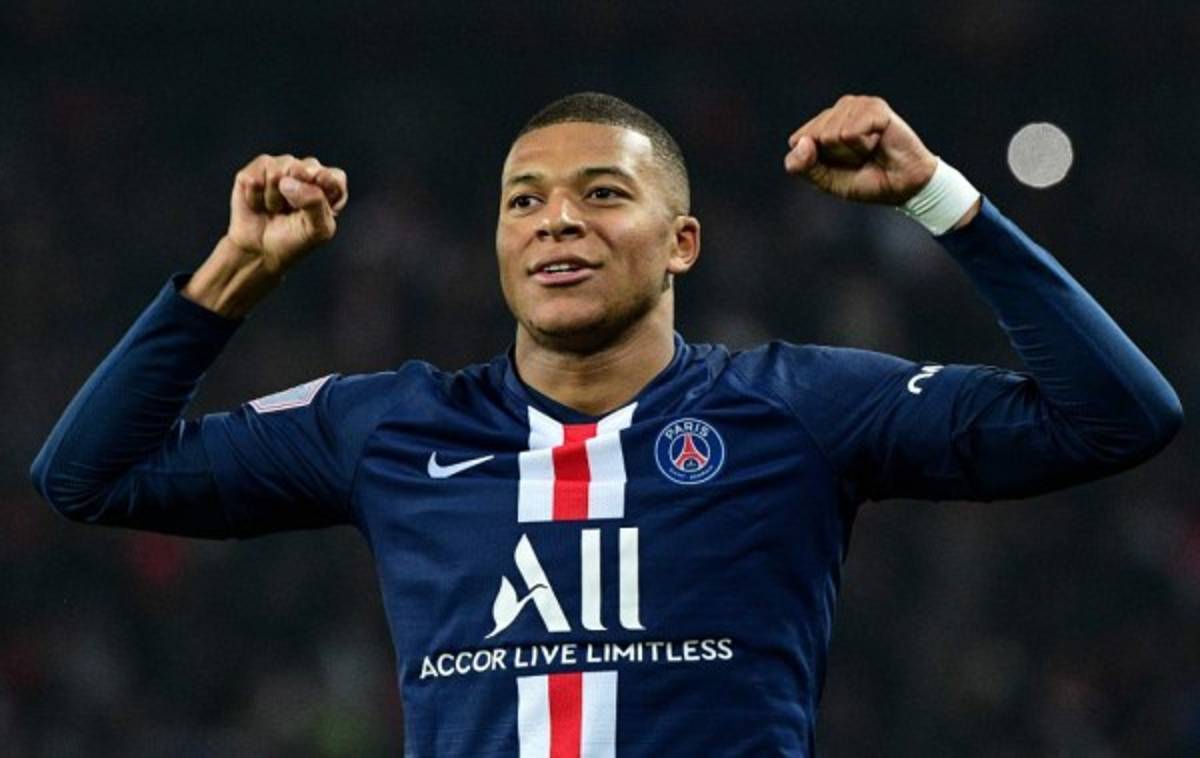 ¡Tremendo! Shenlong se apodera del PSG y así fue captado el brasileño Neymar