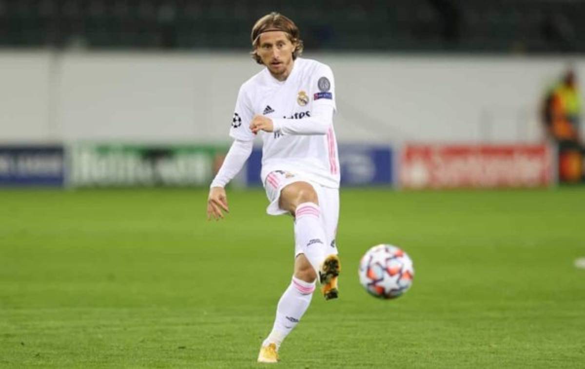 Sorpresivo 11 del Real Madrid para liquidar al Liverpool en Anfield y volver a las semis de Champions