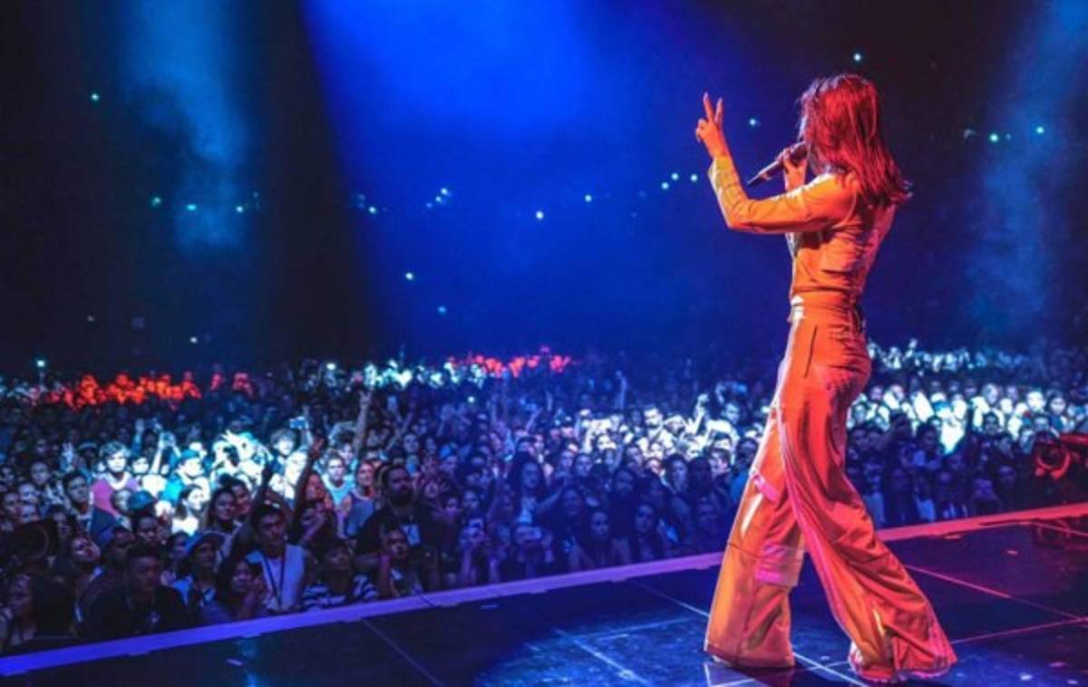 ¡Hermosa! Dua Lipa, la bella cantante que abrirá la final de la Champions