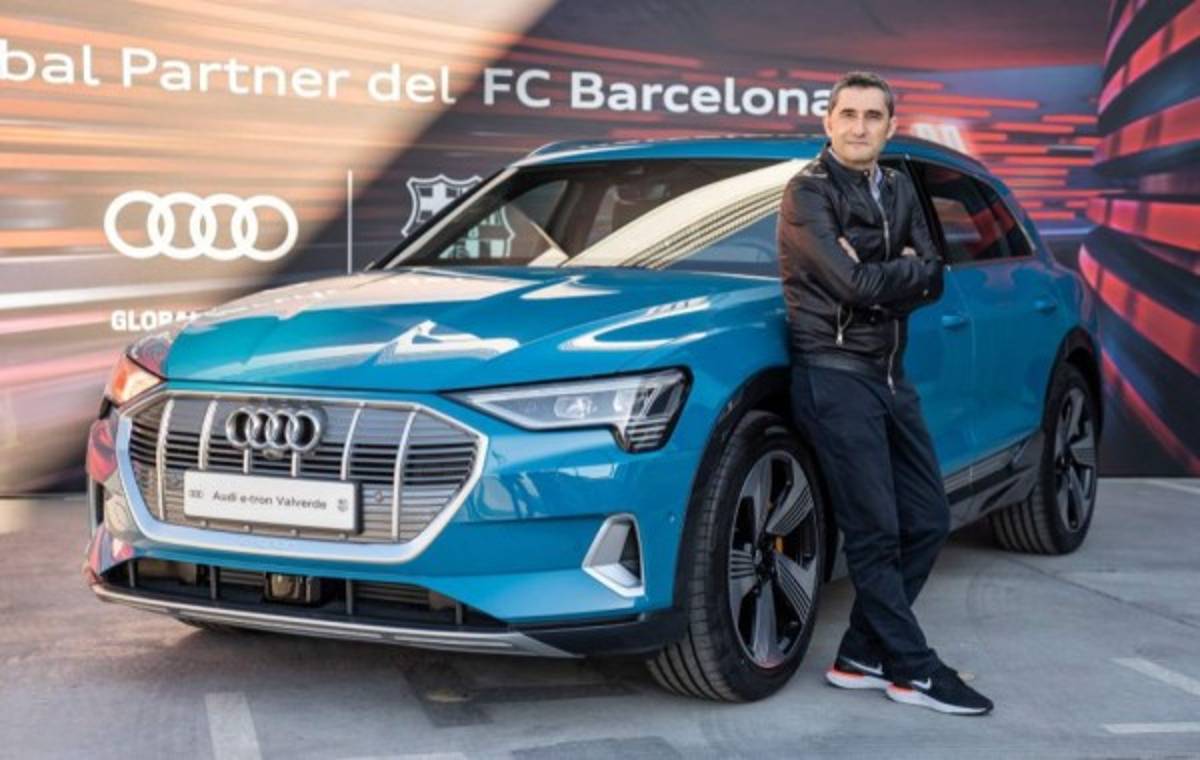 Los impresionantes autos que recibieron los futbolistas del Barcelona de parte de Audi
