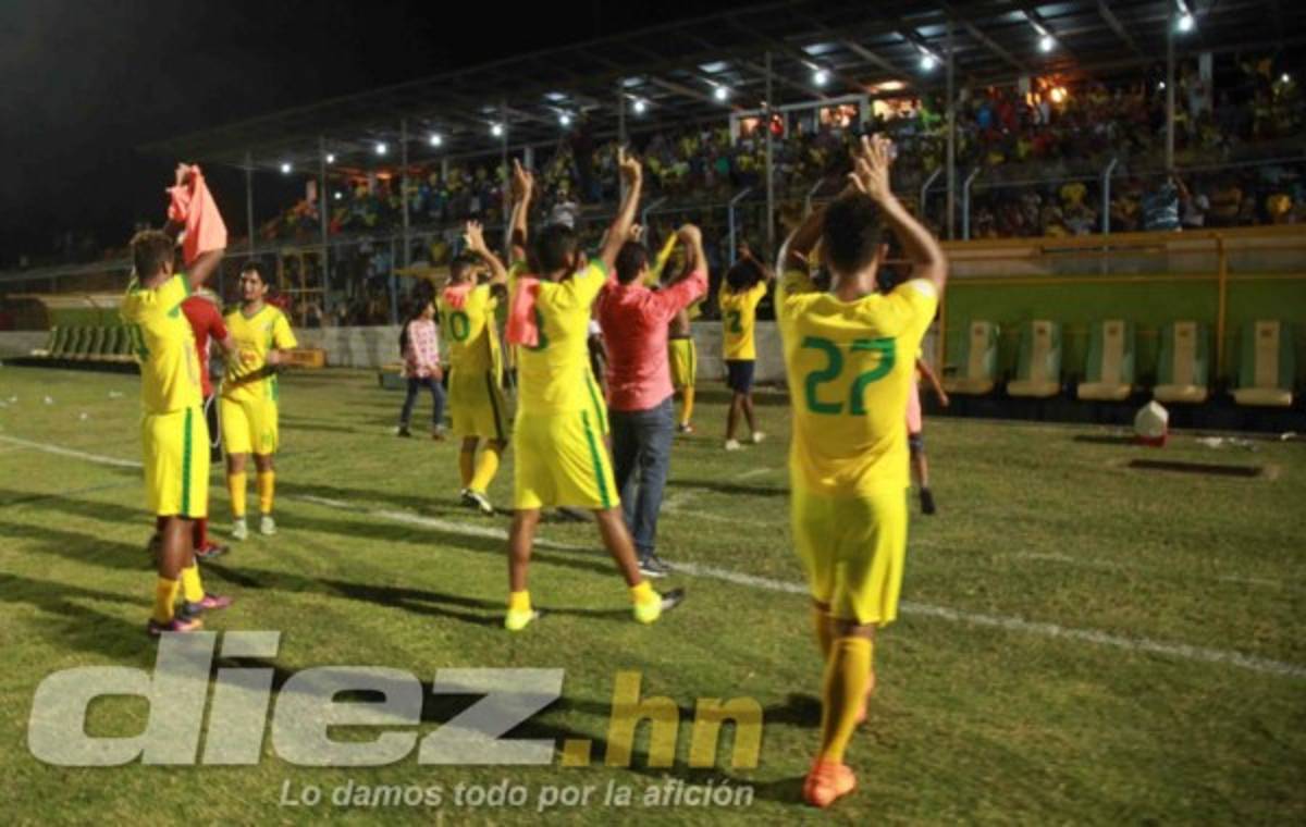 ¡JÚBILO! Celebración, lágrimas y un grito de salvación del Social Sol en Olanchito