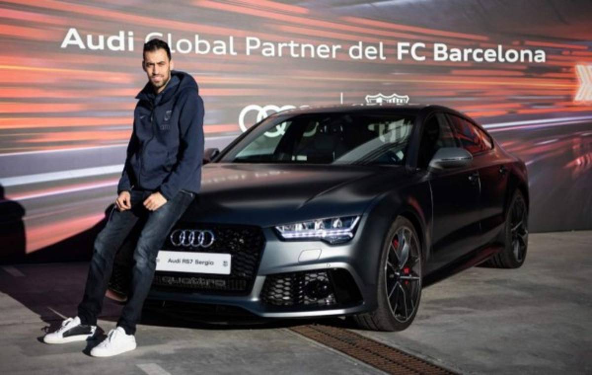 Los impresionantes autos que recibieron los futbolistas del Barcelona de parte de Audi