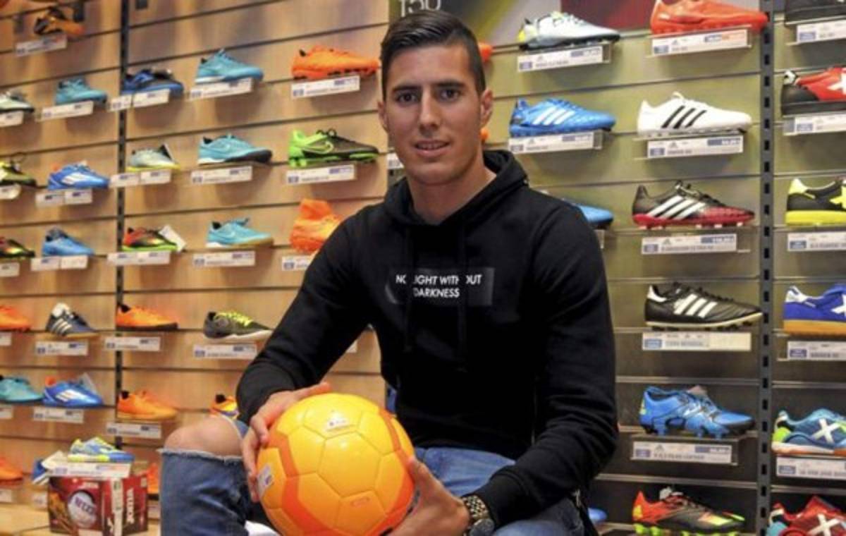 El delantero que fichó por el Barcelona... ¡y fue despedido en tan solo ocho horas!