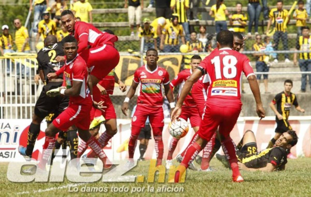 Fiesta en Tocoa: Real Sociedad celebra y va a su cuarta final