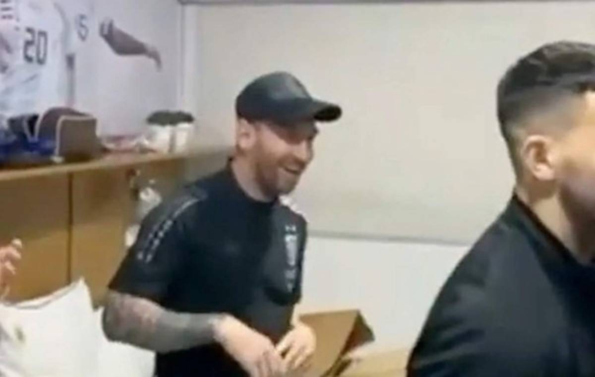 El uno por uno de los insólitos regalos que recibió Messi en su cumpleaños y el que no le regaló nada