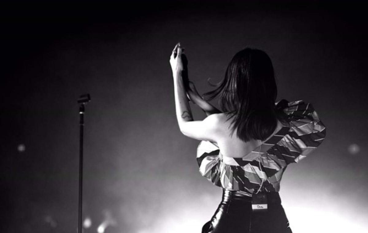 ¡Hermosa! Dua Lipa, la bella cantante que abrirá la final de la Champions