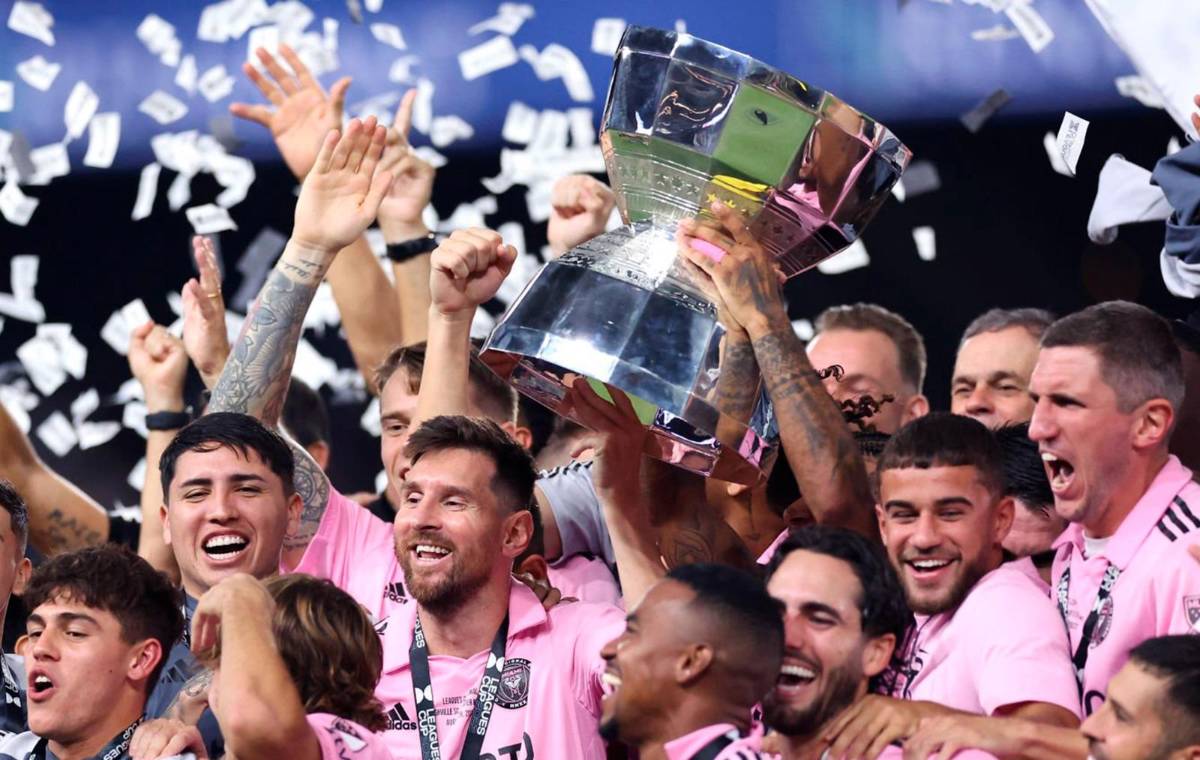 No se vio en TV: Messi campeón y el doblete de títulos, Inter Miami se rinde a Leo, locura de Beckham y la felicidad de David Ruiz