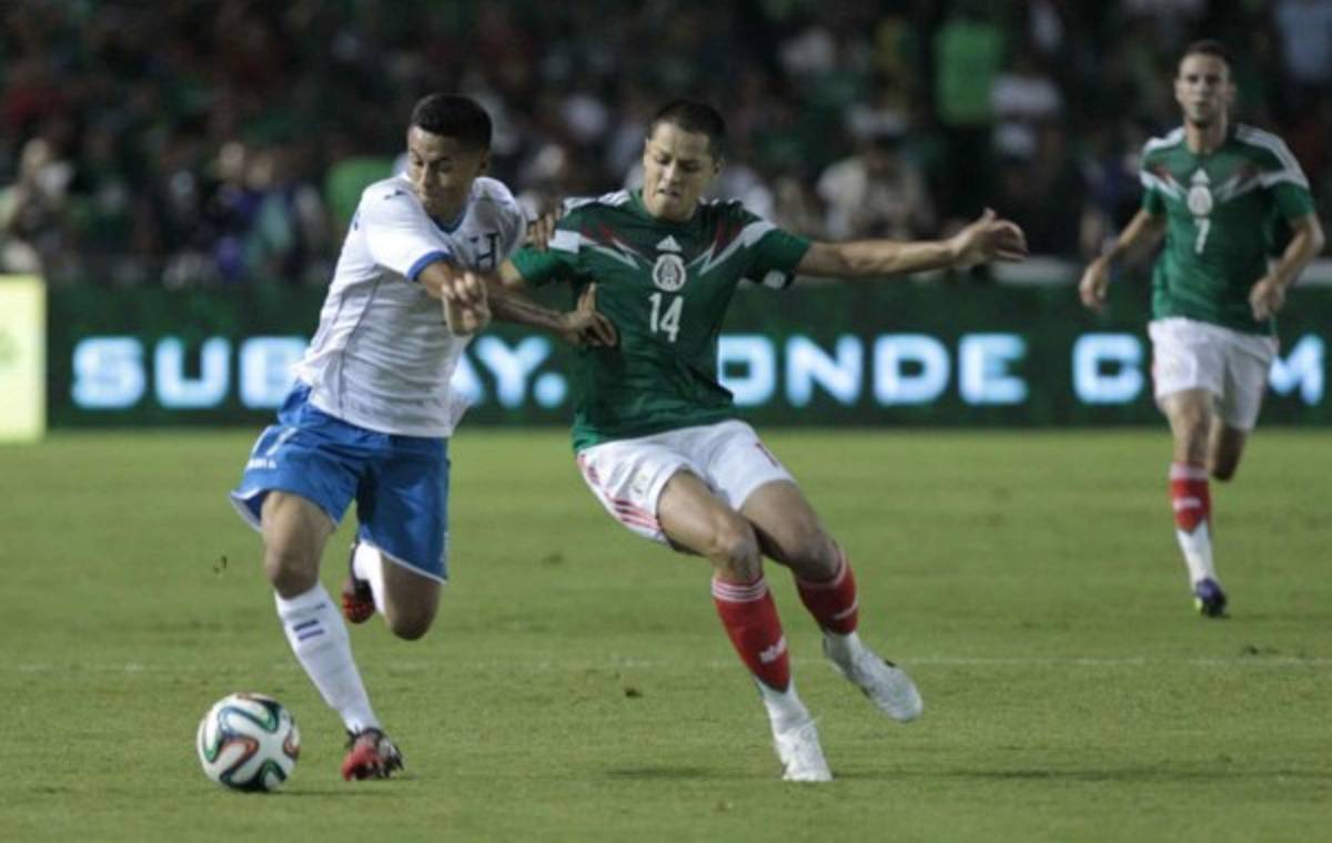 'Chicharito' Hernández está a un gol de igualar a Carlos Pavón