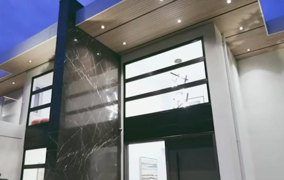 Su jugoso salario, autos y casa exclusiva: Así es la vida de lujos que lleva David Faitelson ¿Por qué no vive en México?