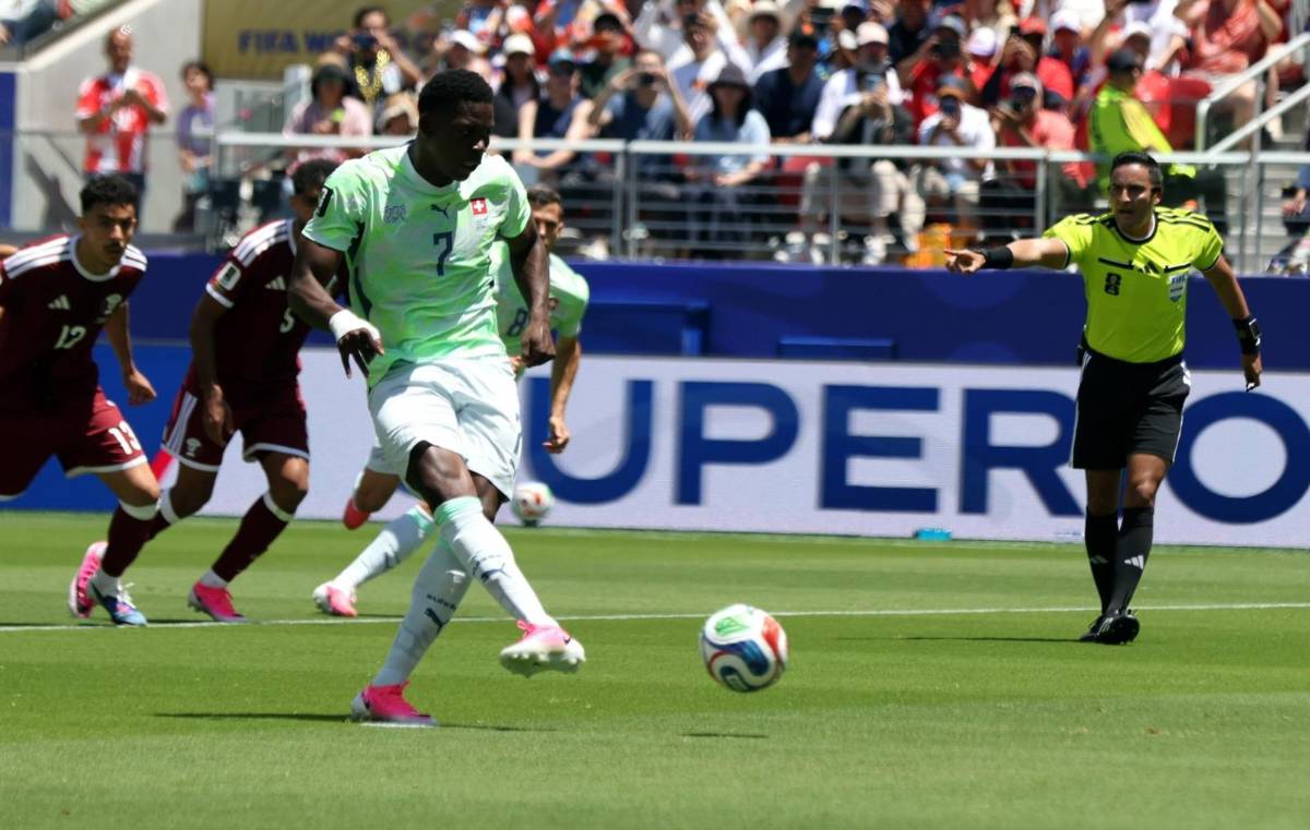 Saíd Martínez: Debut mundialista, estadísticas y el penal en el Qatar vs Suiza