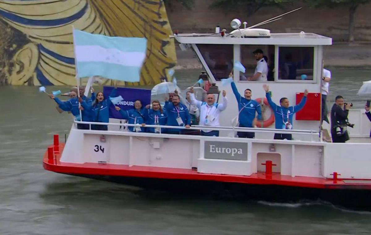 Las mejores imágenes de la ceremonia inaugural de París 2024 en el río Sena; muchos famosos y Lady Gaga deslumbra