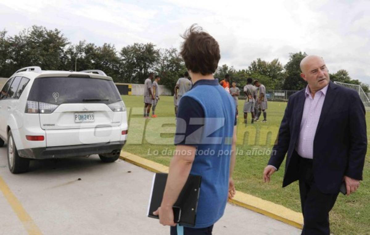 Comitiva australiana inspecciona San Pedro Sula previo al repechaje ante Honduras