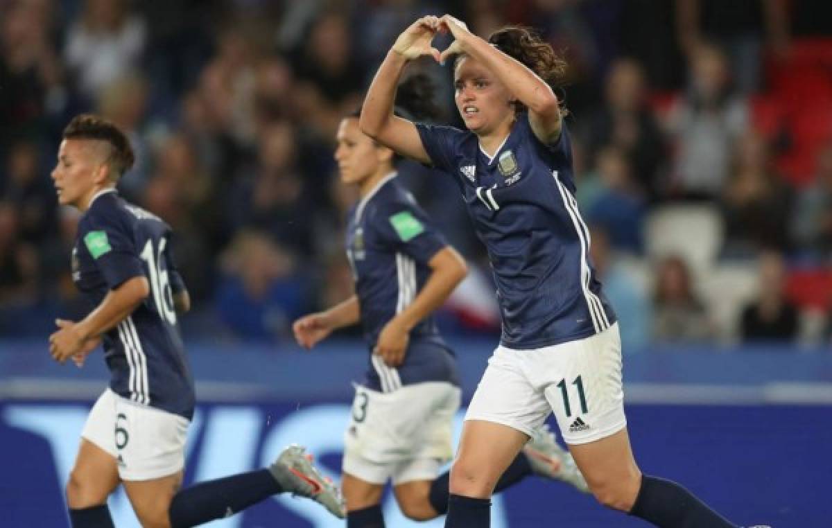 Emotivas imágenes: Así celebró Argentina el empate ante Escocia en el Mundial Femenino