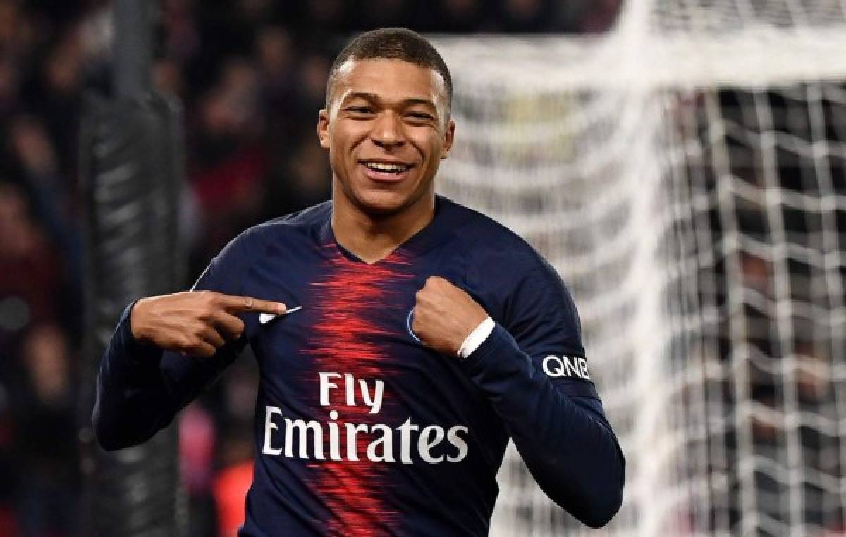 Mercado: Definido dónde jugará Mbappé, Ajax presenta fichaje... ¿y el nuevo jugador del Barça?