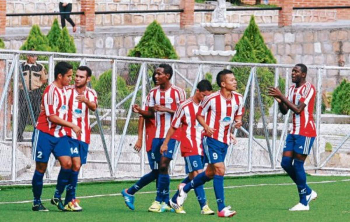 ¡Se fueron! Los reconocidos equipos de fútbol que desaparecieron