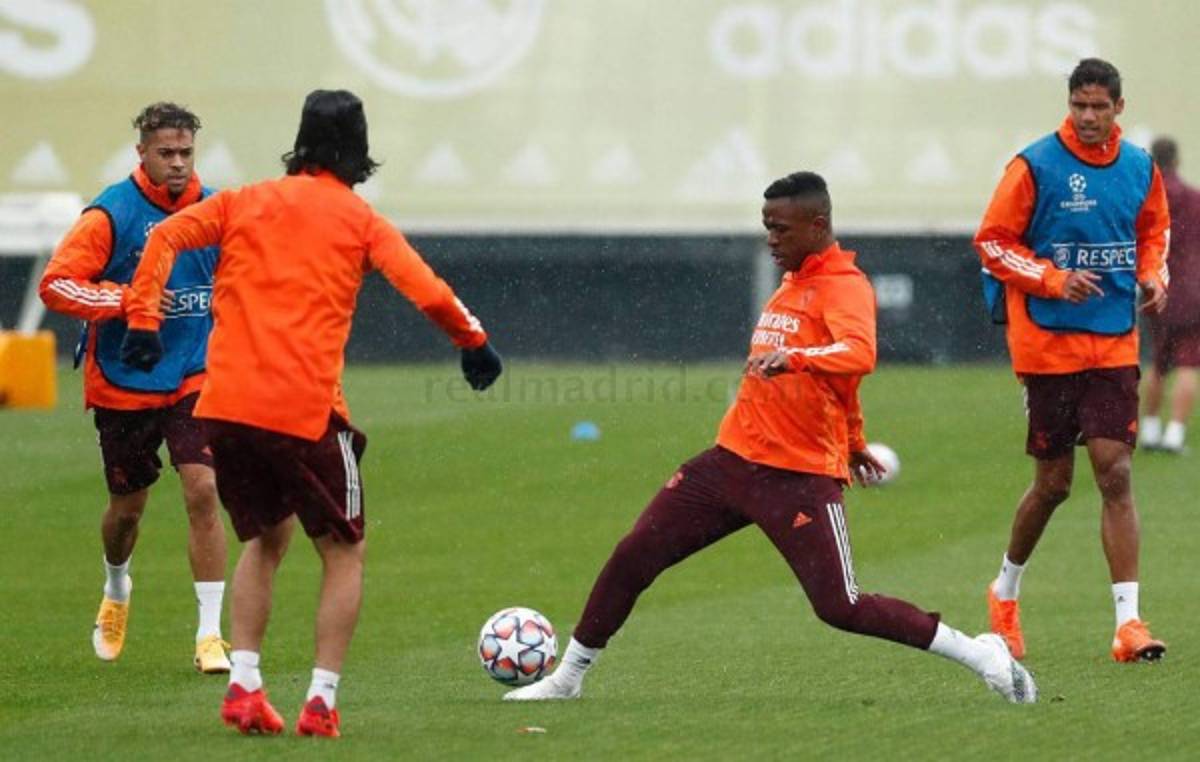 Nuevo integrante y bajo la lluvia: Así fue el entrenamiento del Real Madrid previo a la Champions  